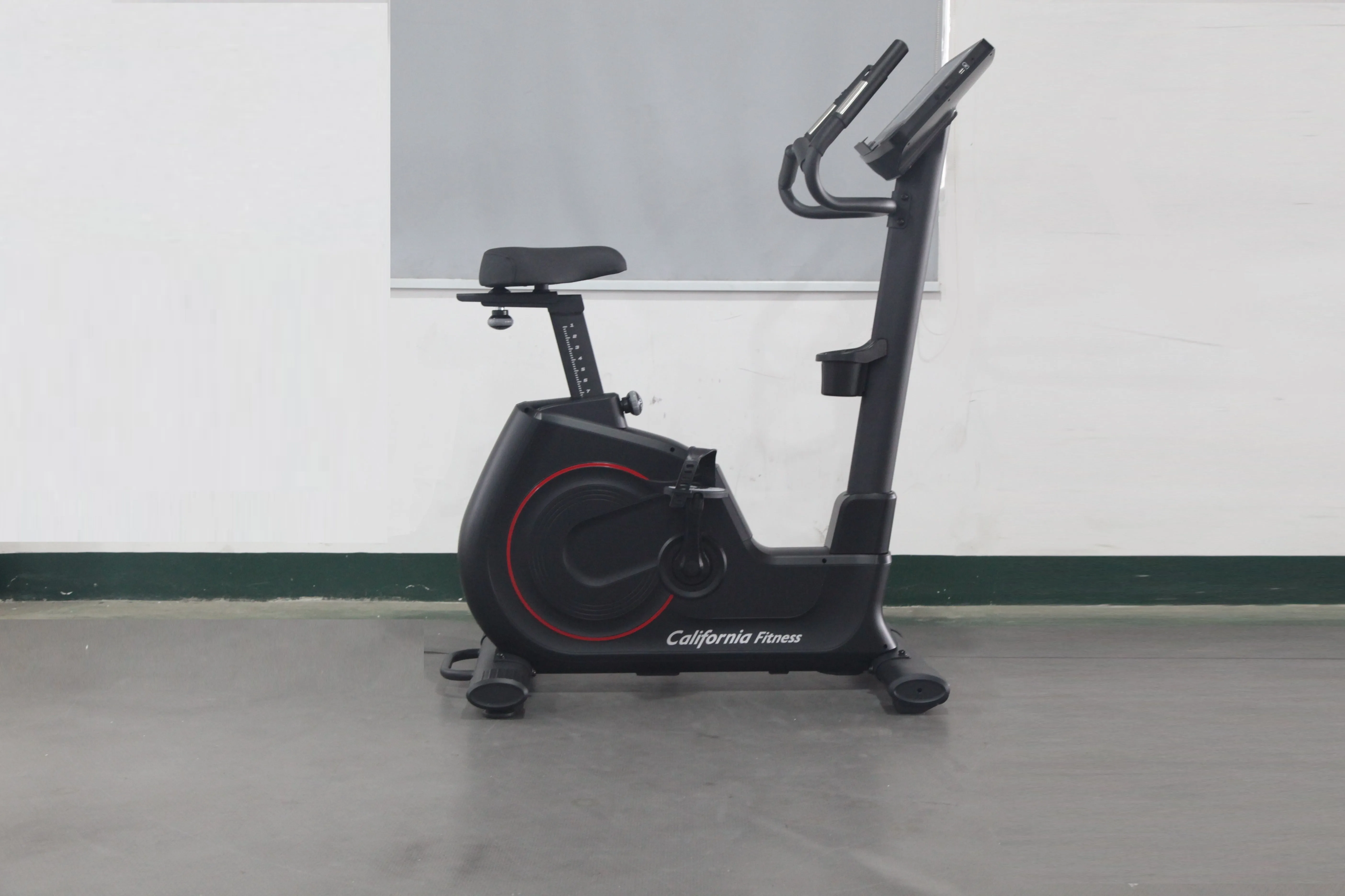 California Fitness U8 Upright Exercise Bike (💥MEMORIAL DAY SALE)