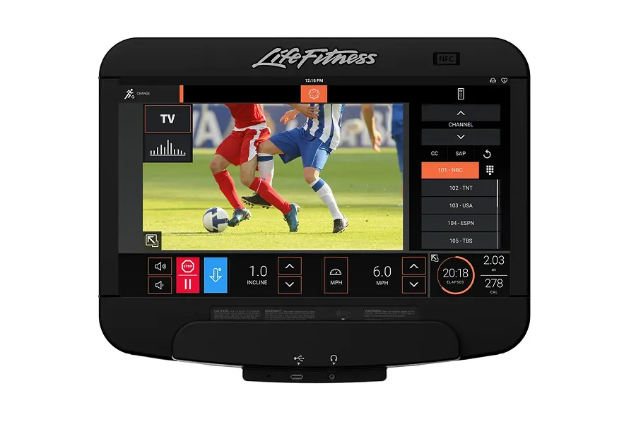Life Fitness Club Series   (Plus) Treadmill (💥MEMORIAL SALE)