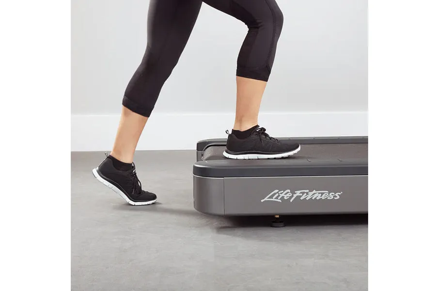 Life Fitness Club Series   (Plus) Treadmill (💥MEMORIAL SALE)