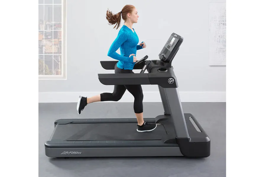 Life Fitness Club Series   (Plus) Treadmill (💥MEMORIAL SALE)