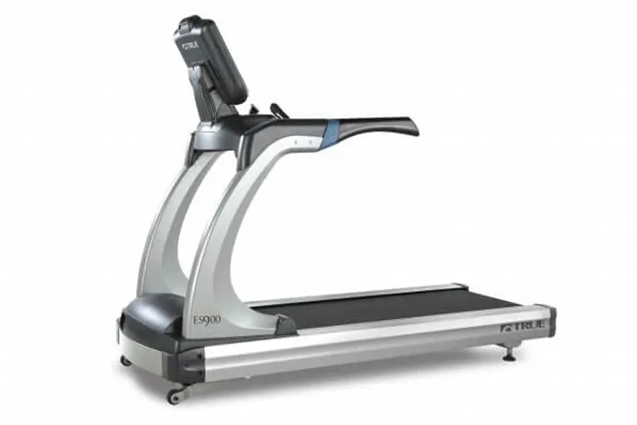 TRUE ES900 Treadmill  **SOLD**